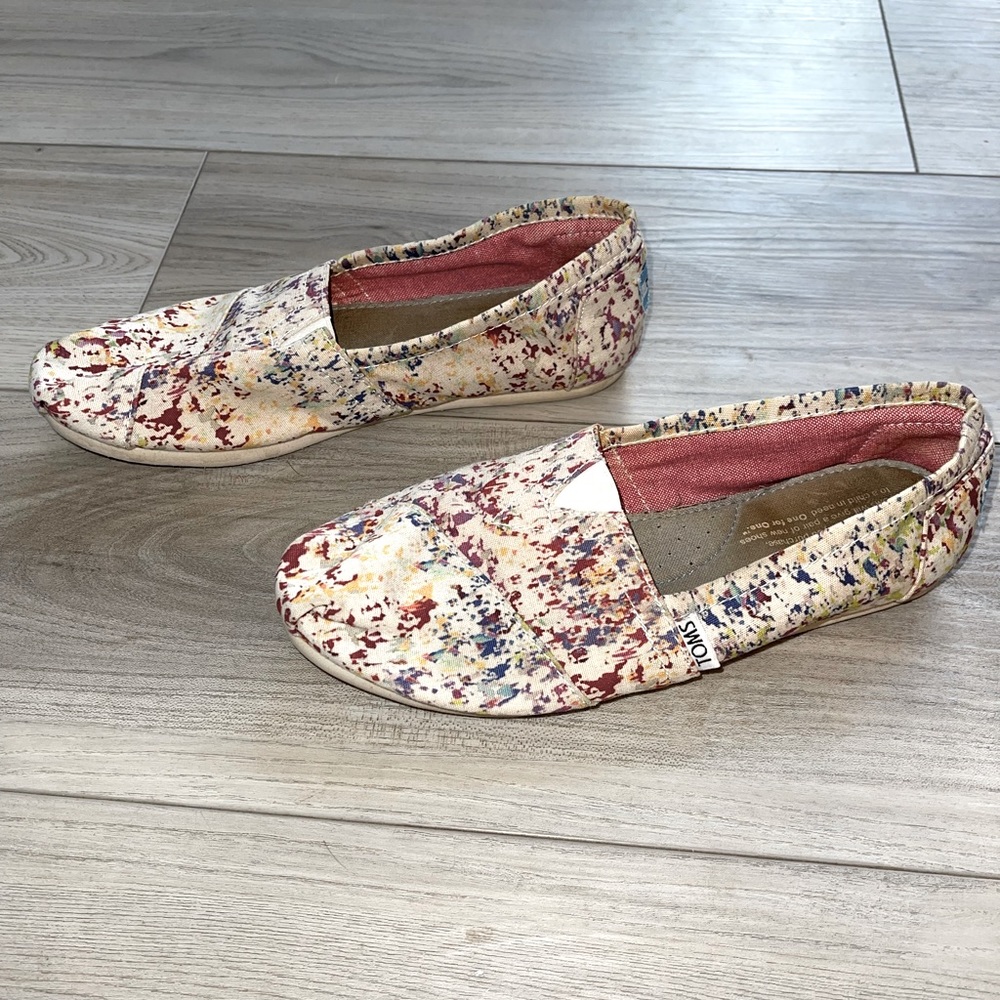 TOMS